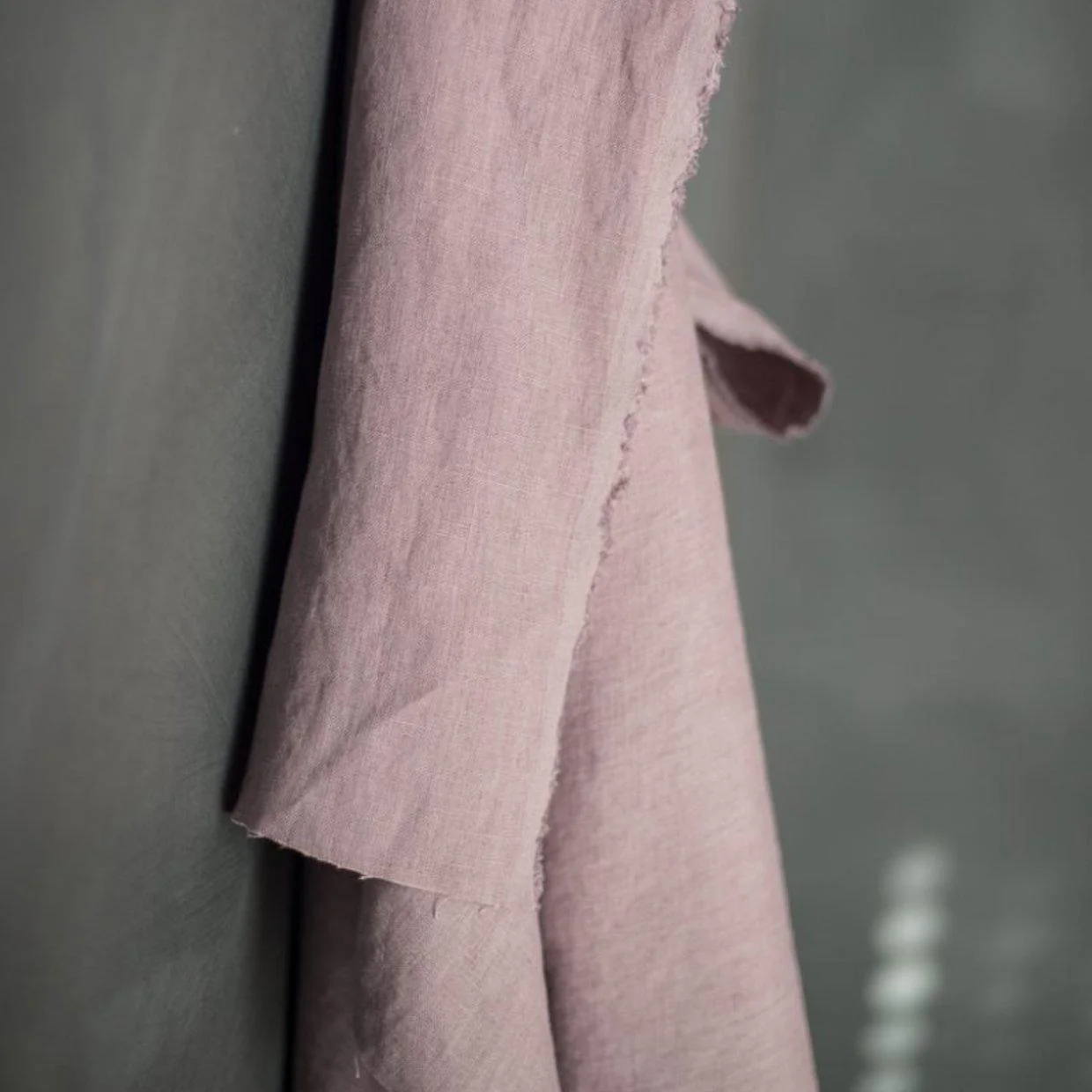 185 Linen Core, Calamine