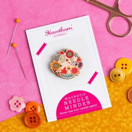 Autumn Leaves Magnetic Needle Minder - Image 2