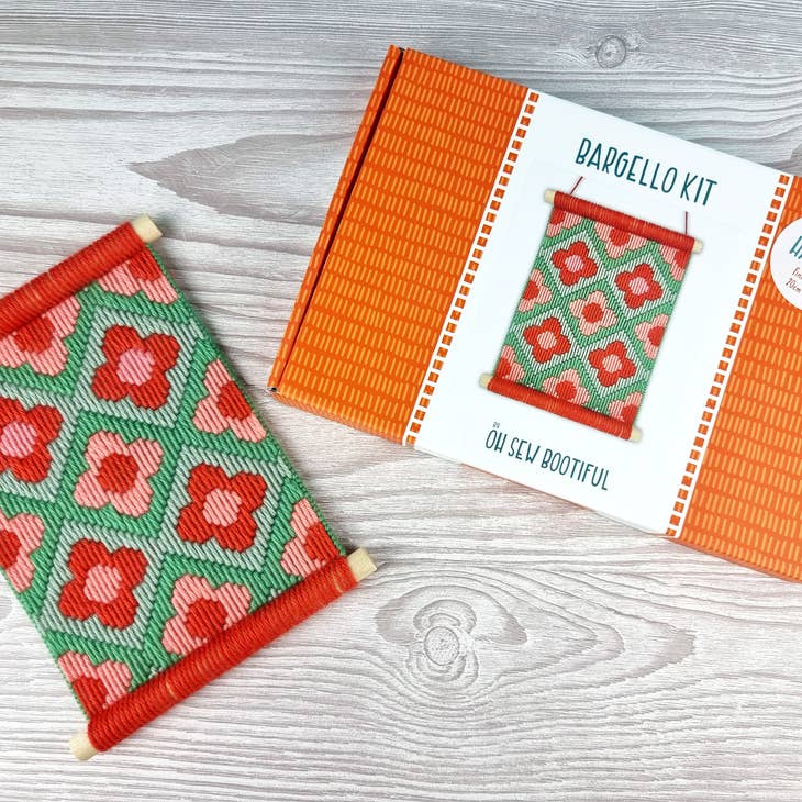 Bargello Embroidery Ditsy Daisies Wall Hanging Kit - Image 3
