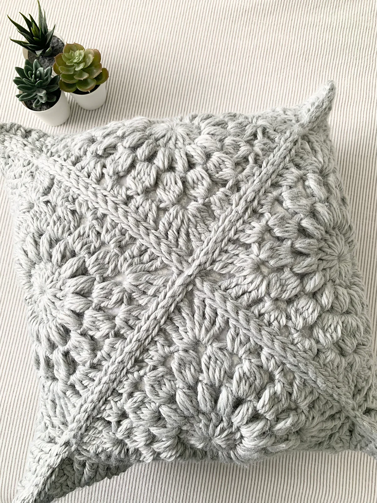 Basic Sunburst Pillow - two sessions - Image 2