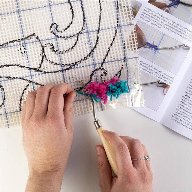 Butterfly Latch Hooking Kit - Image 3
