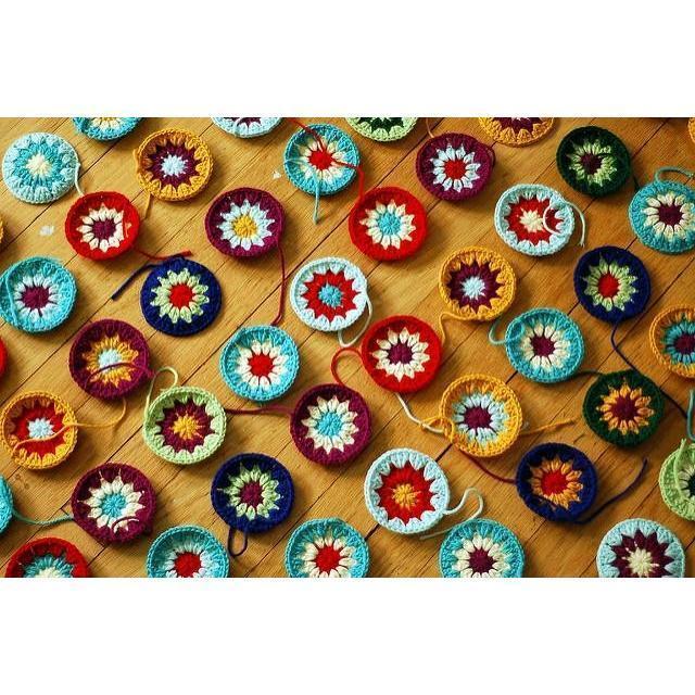 Crochet Flowers in the Snow - Image 2