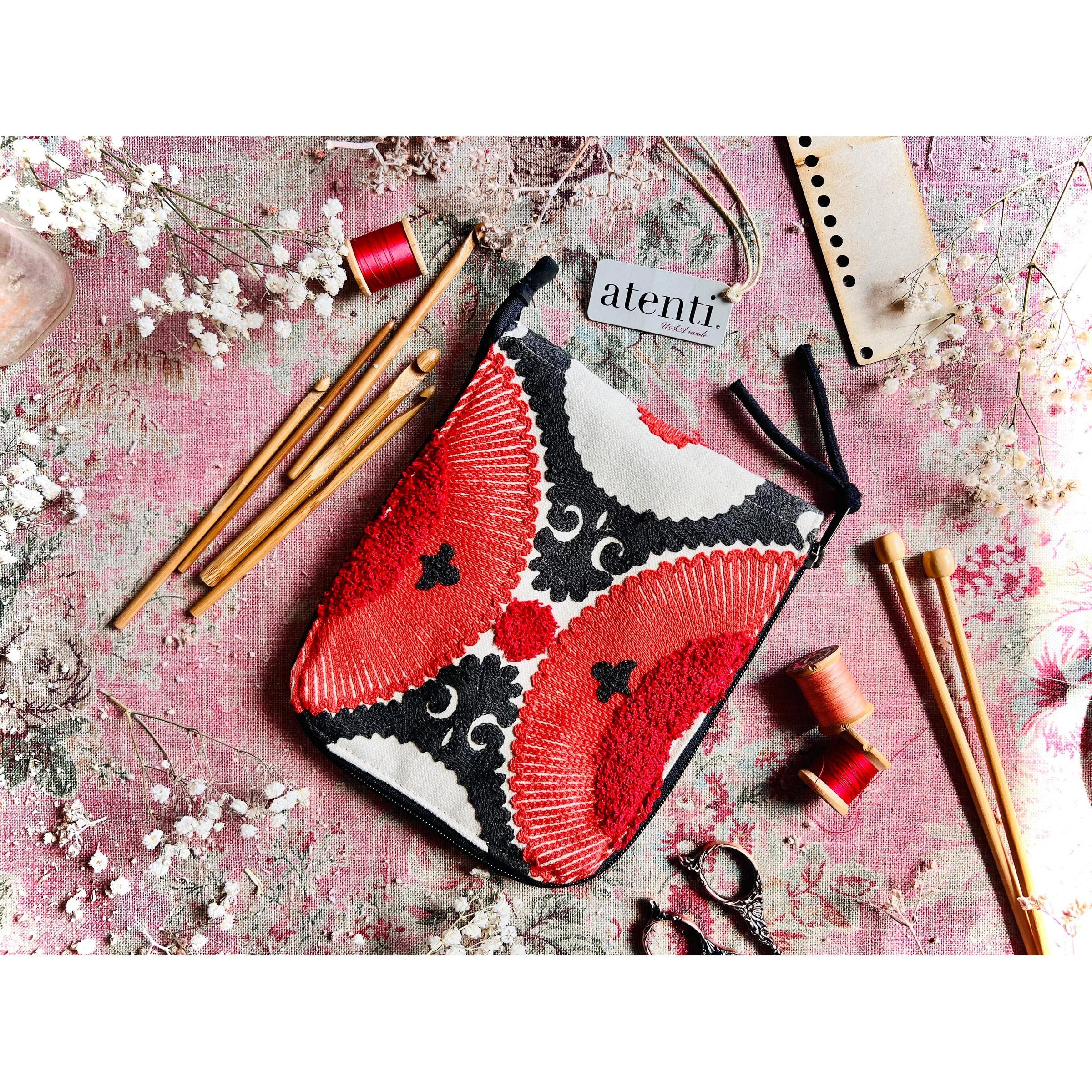 Eclipse Circular Needle Case - Image 3