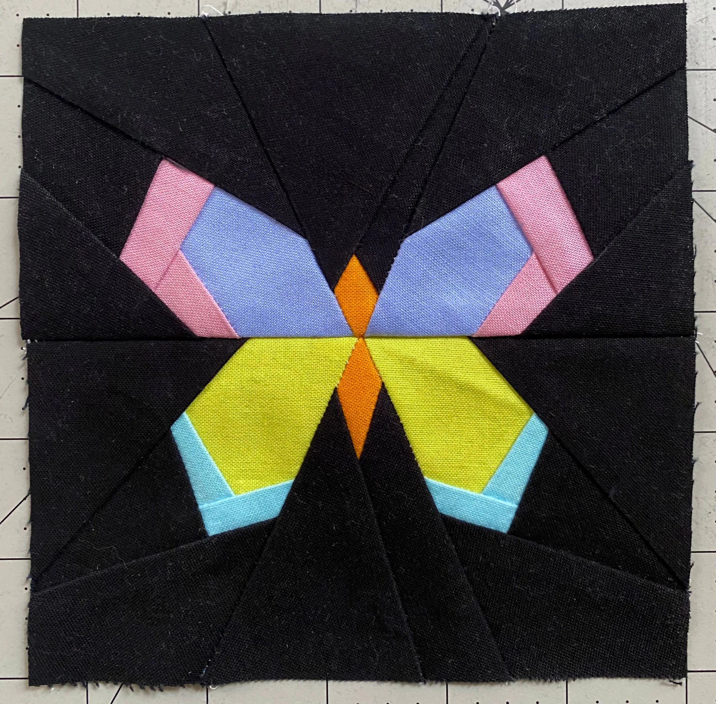 Foundation Paperpiecing: Butterfly charm blocks
