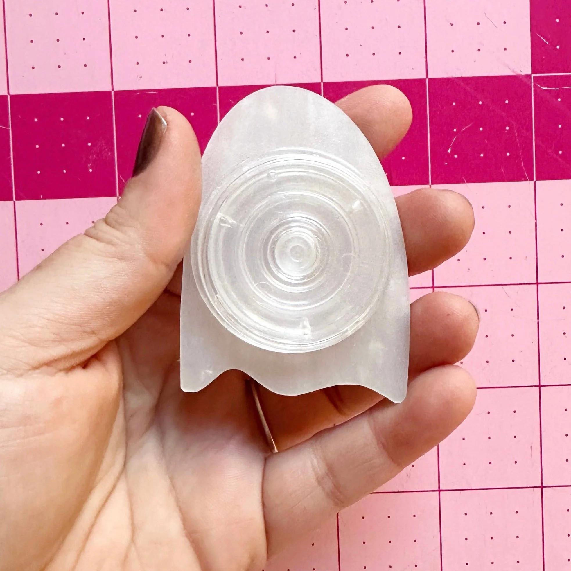 Ghost Pop-Up Quilting Ruler Handle - Image 3