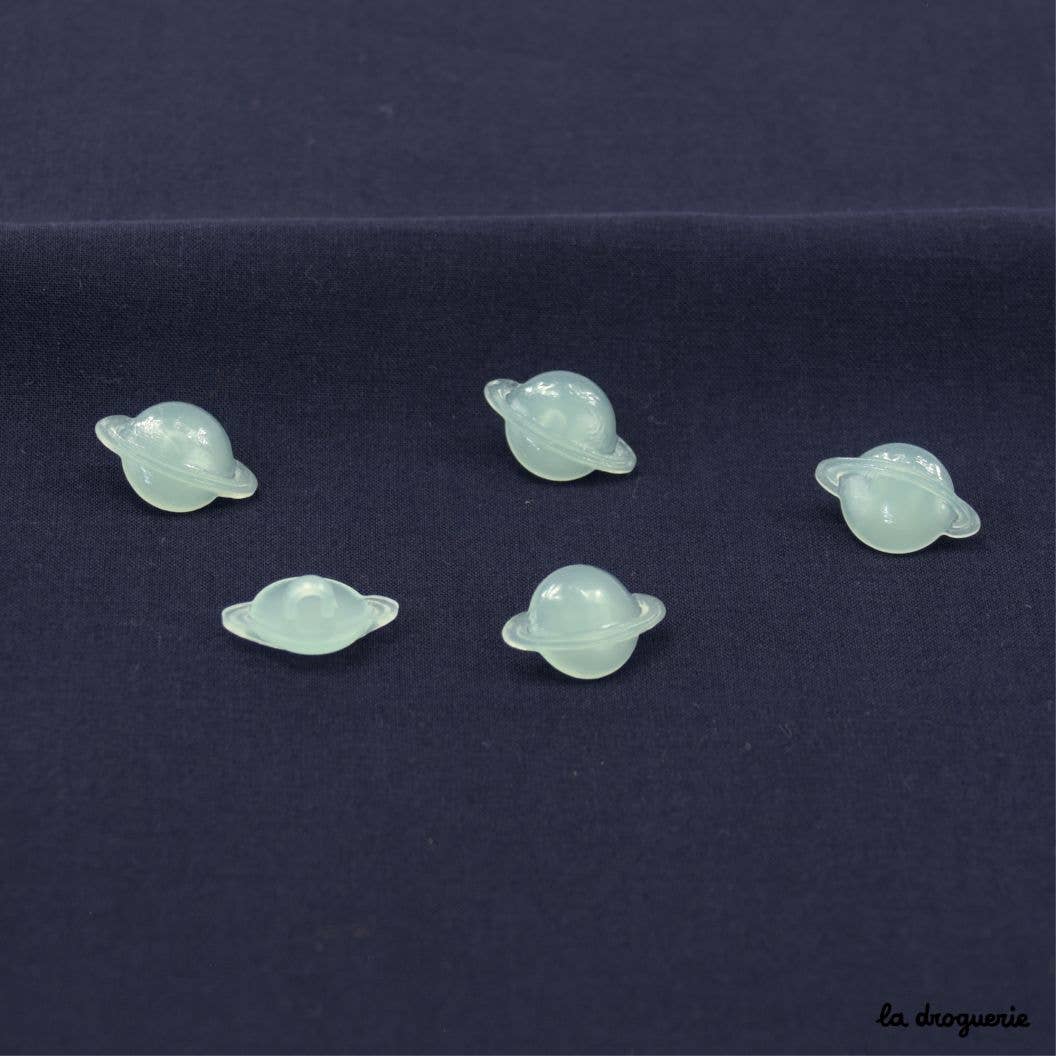 Glow-In-The-Dark Planet Button - 18mm