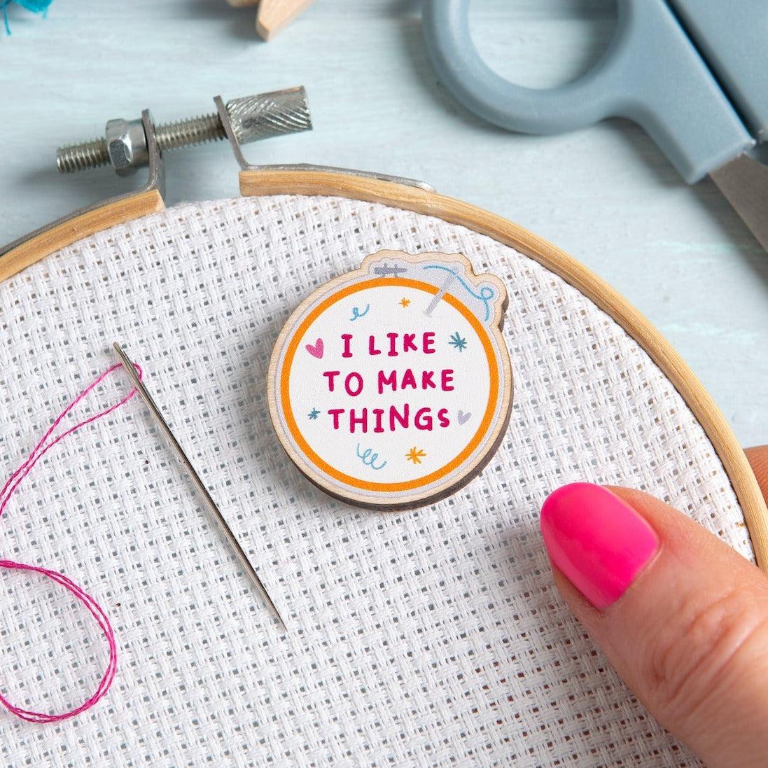 I Like to Make Things Magnetic Needle Minder - Image 2