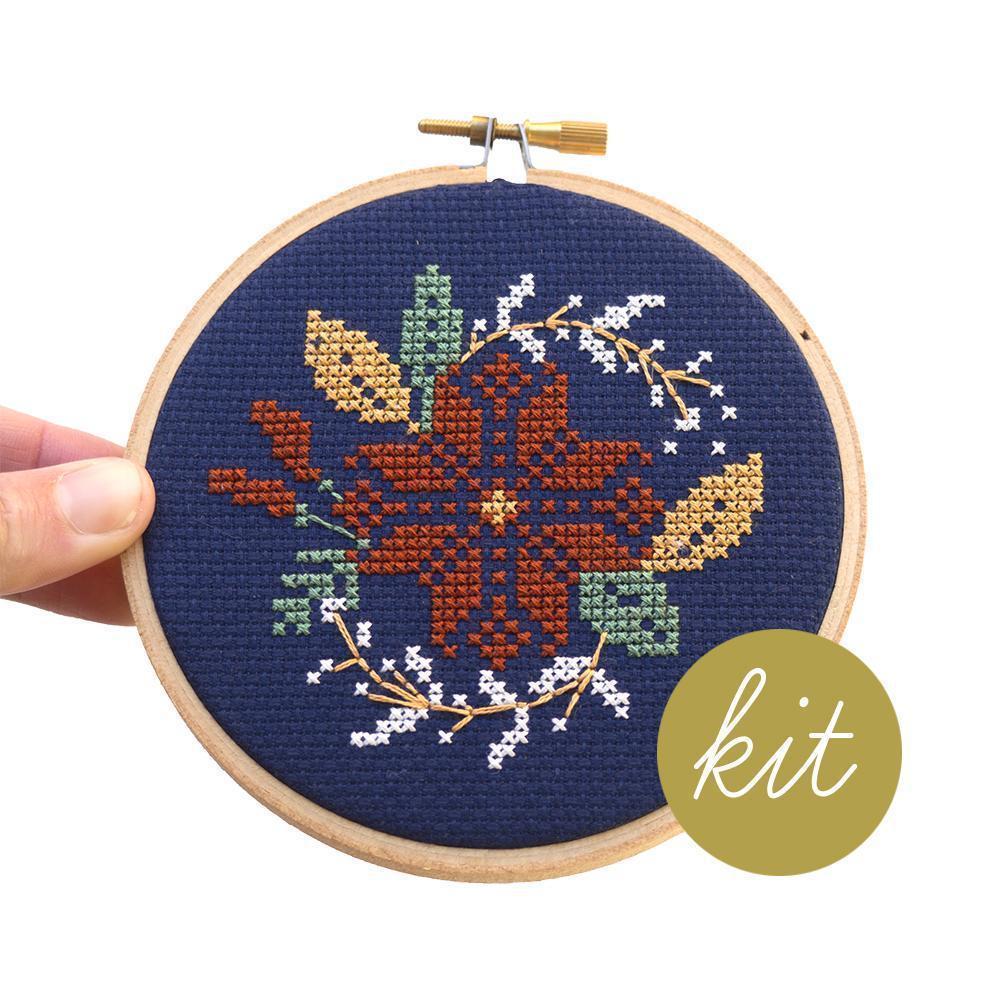 Poinsettia Wreath, 4" Cross Stitch Kit