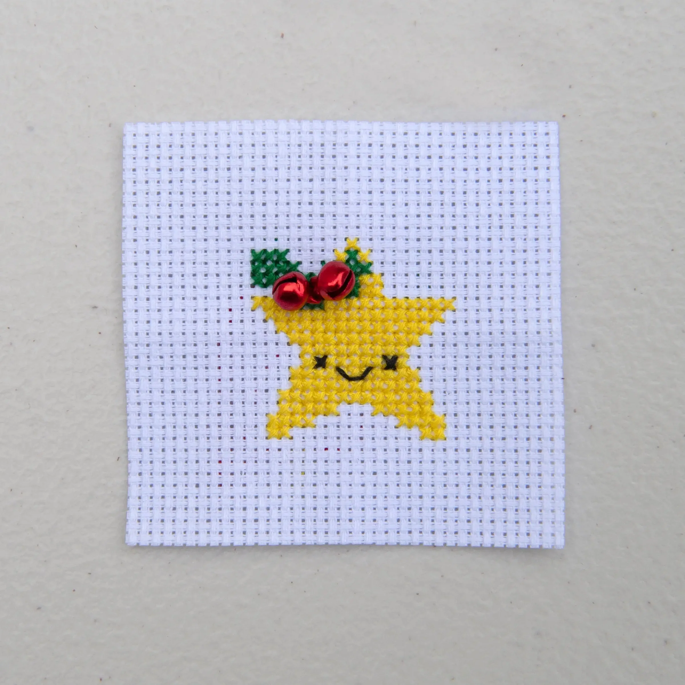 Kawaii Christmas Star Mini Cross Stitch Kit in a Matchbox - Image 2