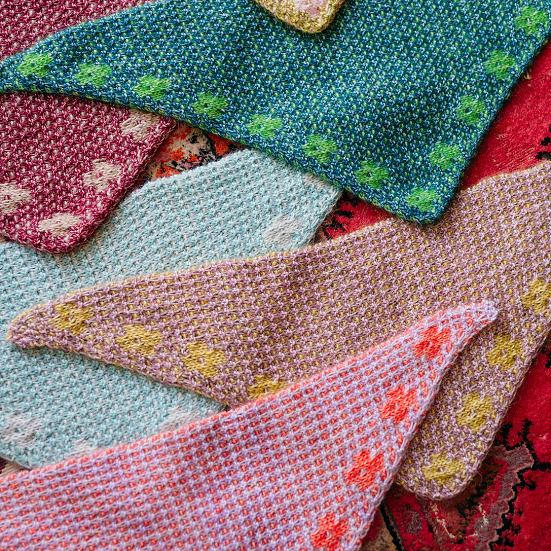 Knitting - Pressed Flowers Kerchief - Image 3