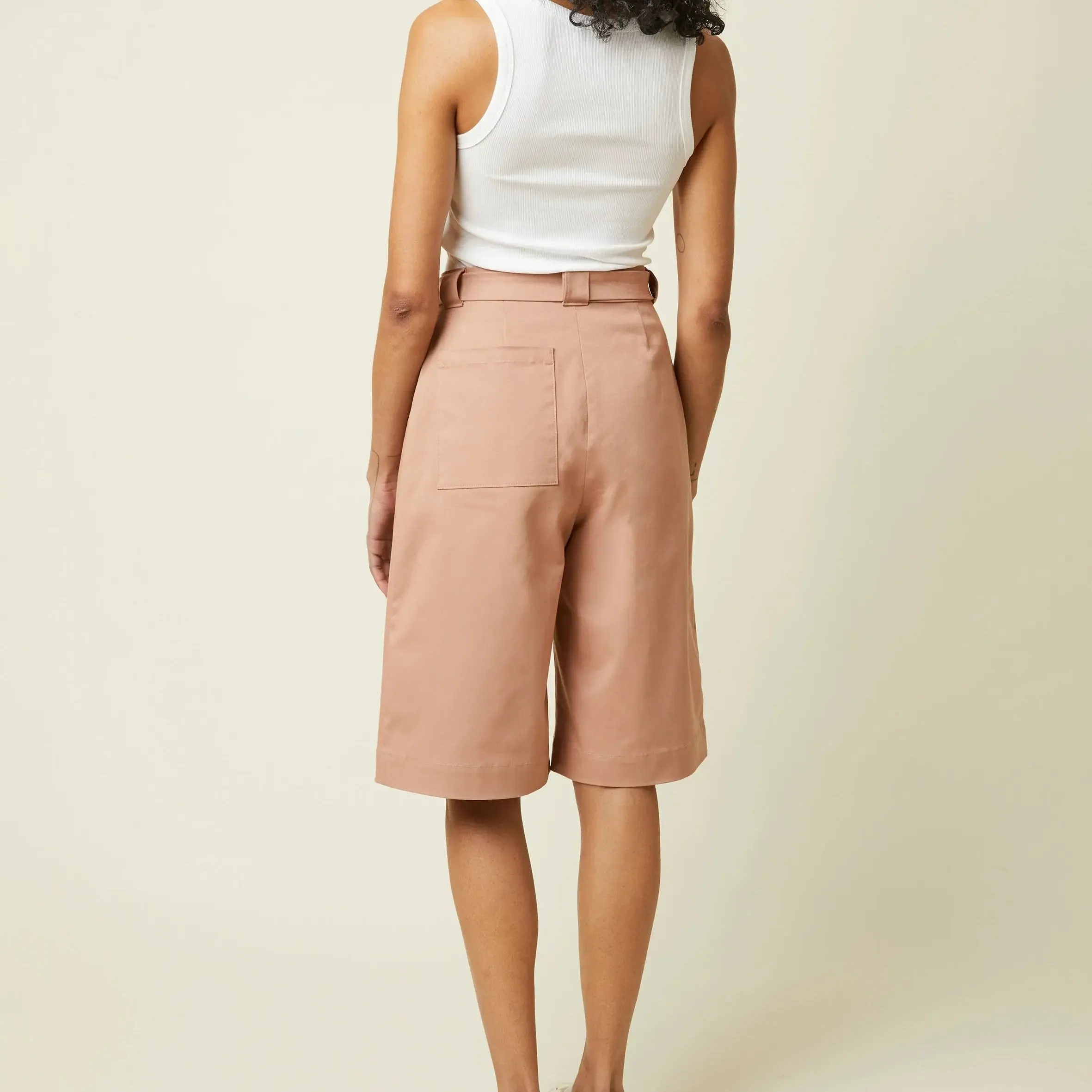 LE Bermuda Shorts Pattern - Image 3