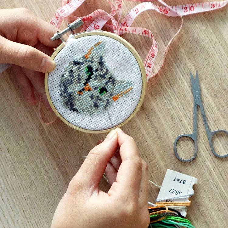 Mini Cross Stitch Embroidery Kit - Cat - Image 2