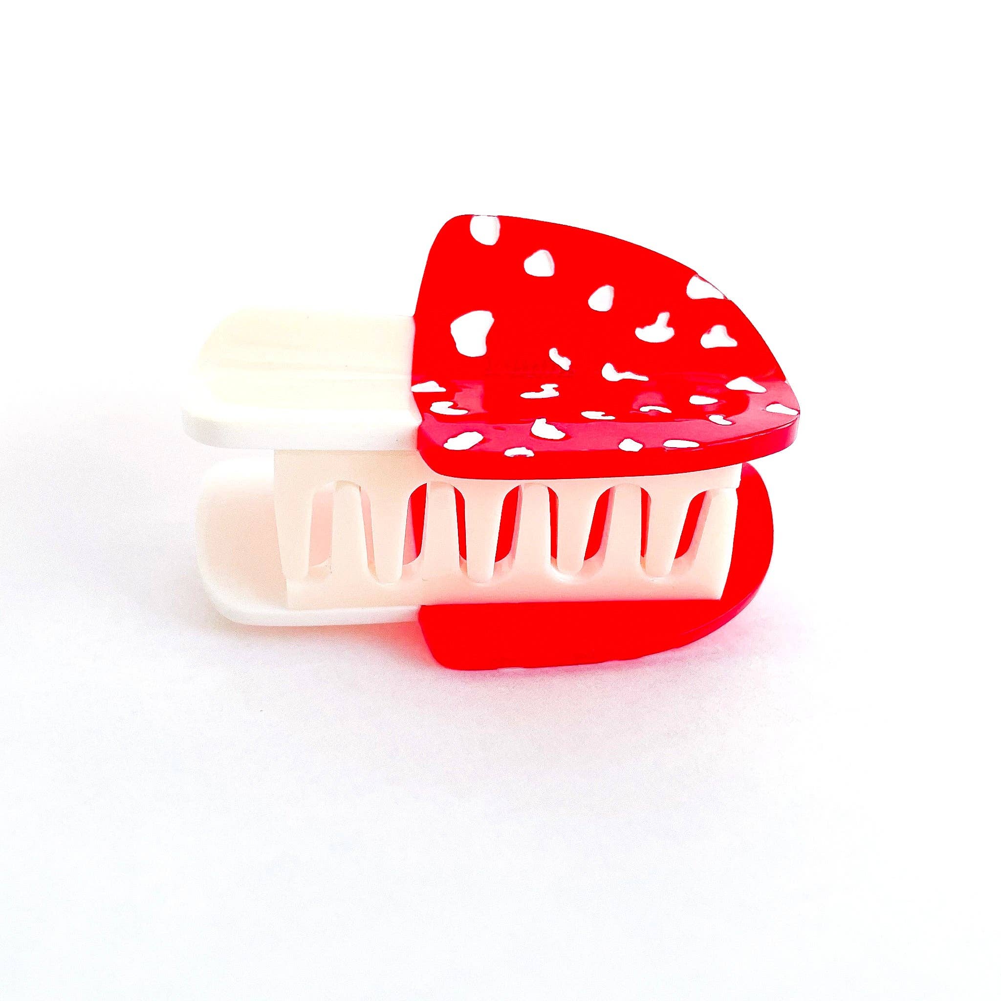 Mini Mushroom Hair Claw - Image 4