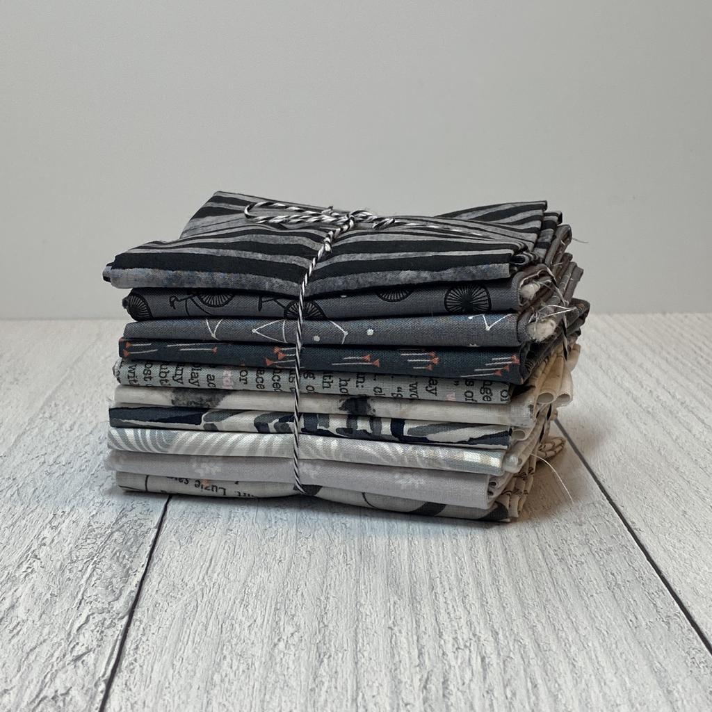 Mystery Fat Quarter Bundle (10 pieces) - Image 9
