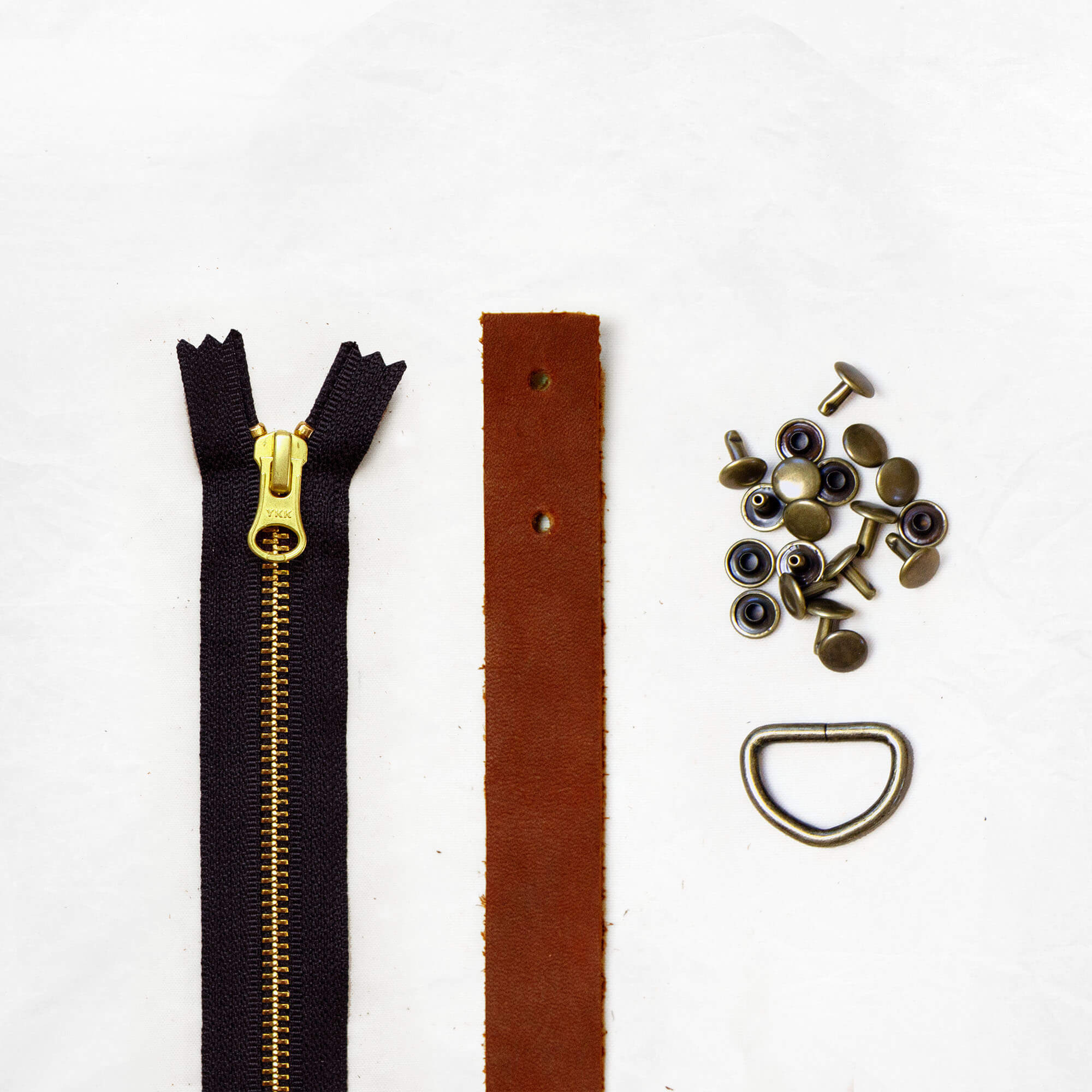 Oberlin Finishing Kit - Chestnut Leather & Antique Brass Hardware