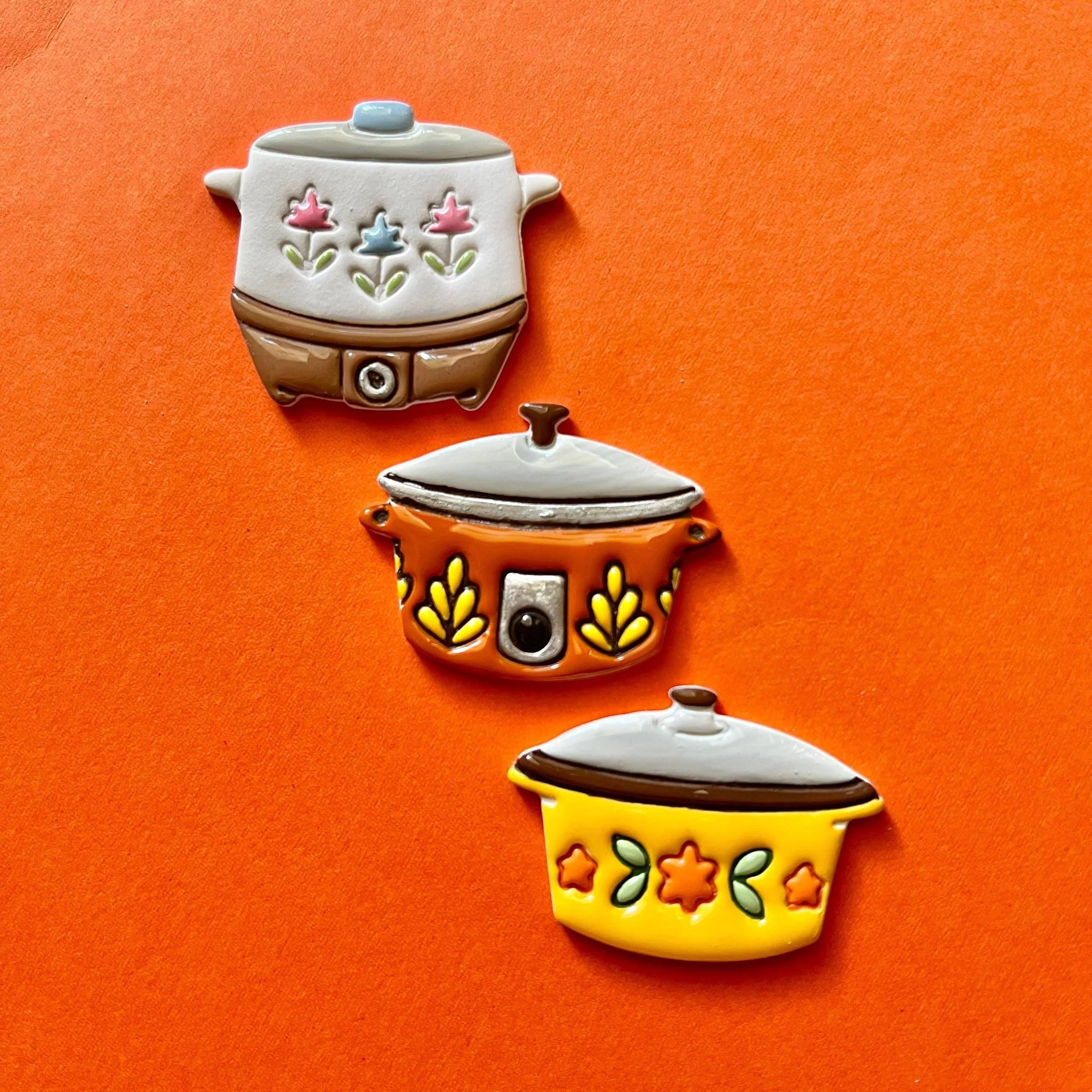 Retro Crock Pot Needle Minder - Image 7
