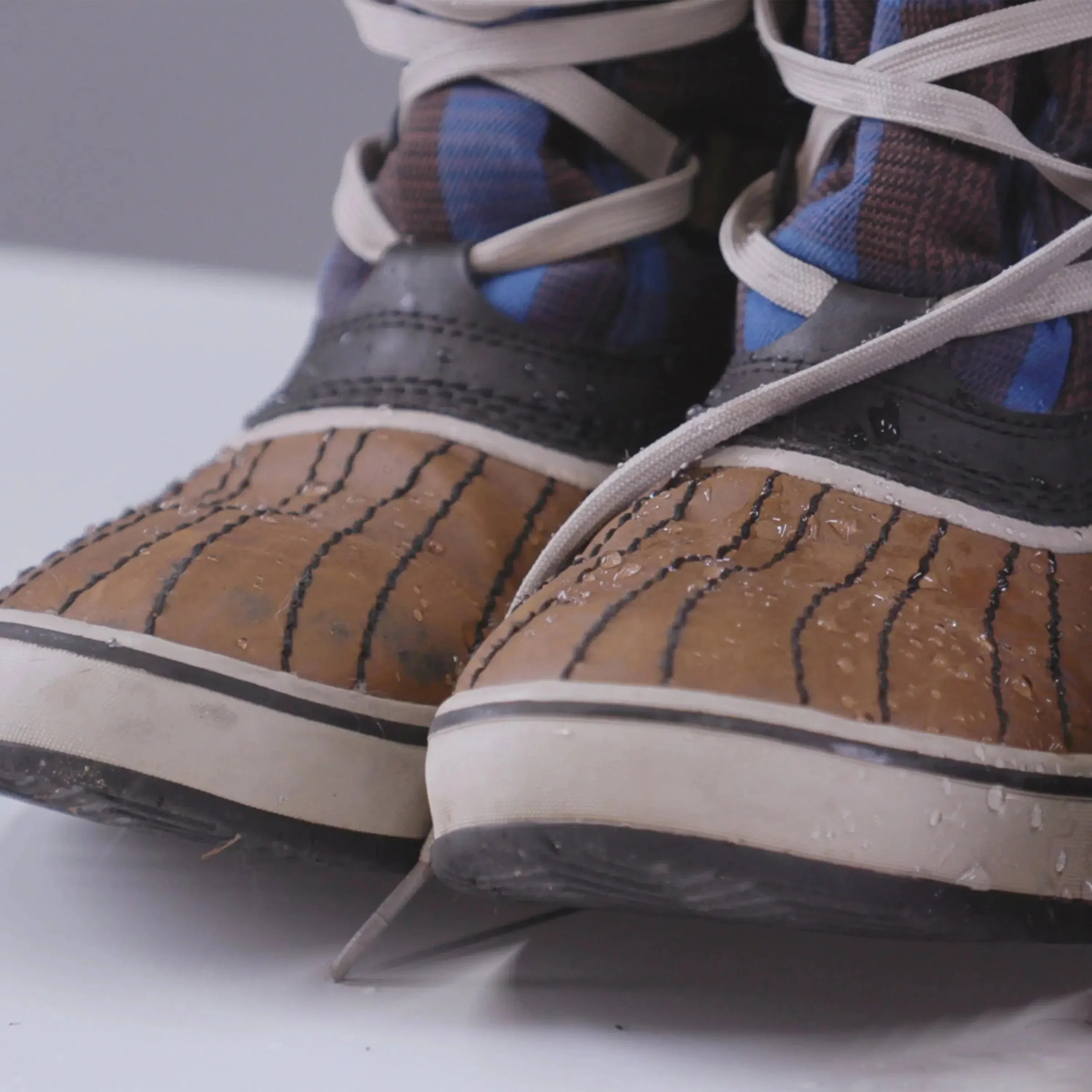 Revivex Suede and Fabric Water Repellent - Image 4