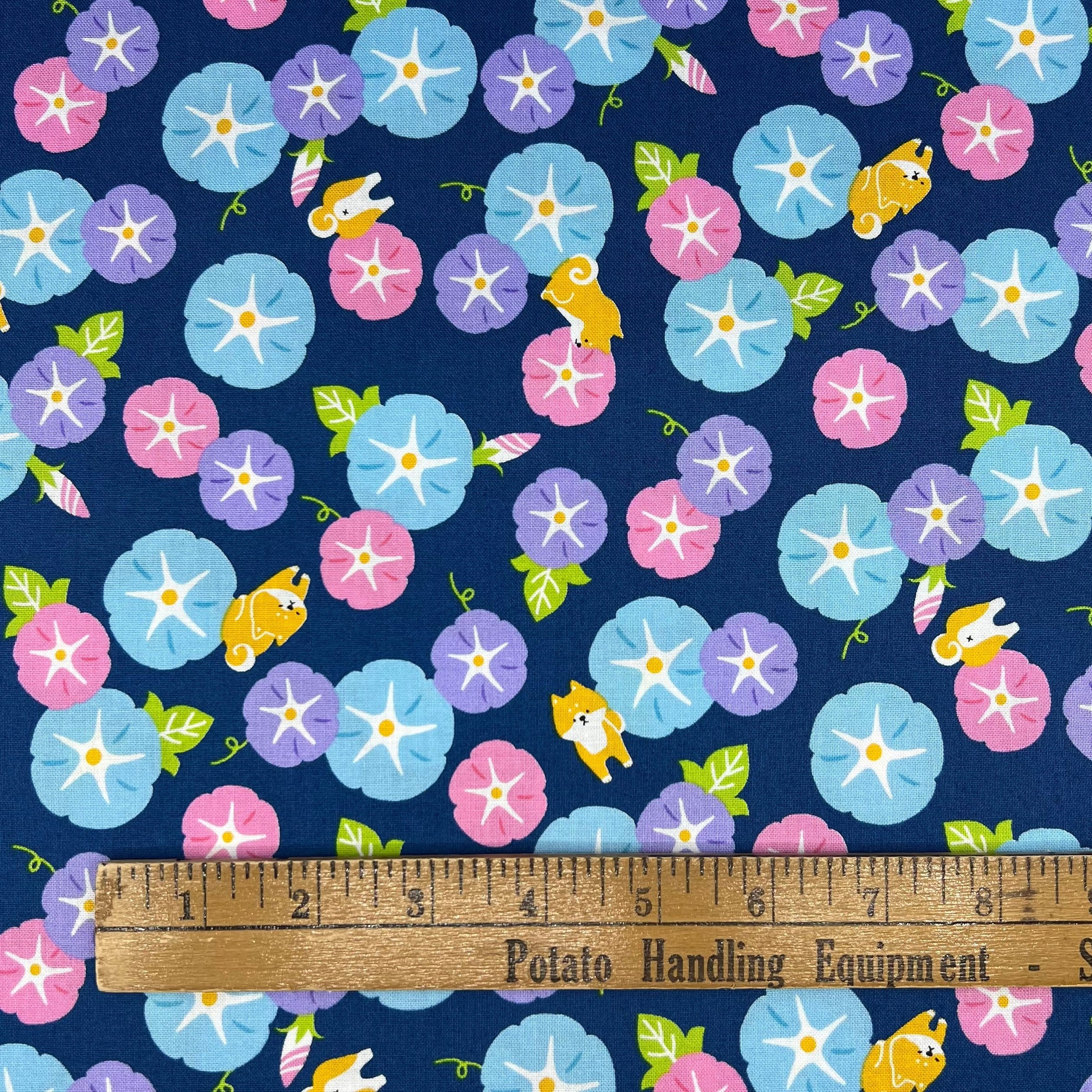 Shiba Hibiscus on Cotton Sheeting - Image 3