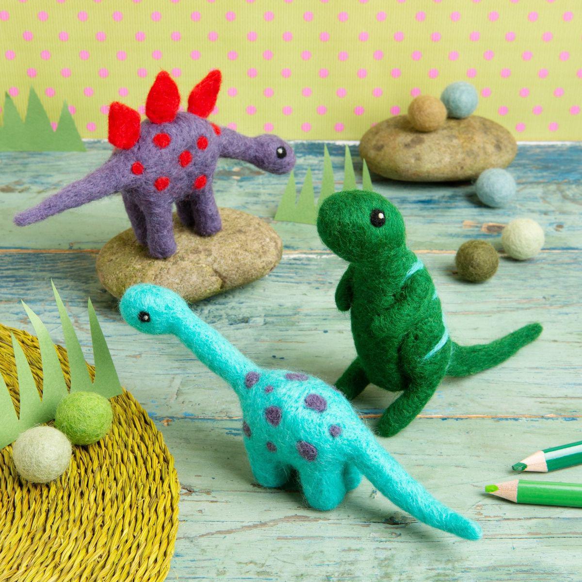 Stegosaurus Mini Needle Felting Kit - Image 2