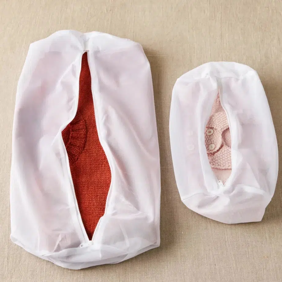 Sweater Care Washing Bag - Large - Image 4