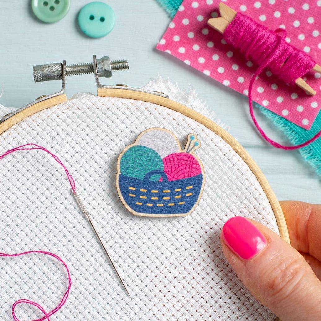 Yarn Basket Magnetic Needle Minder - Image 3