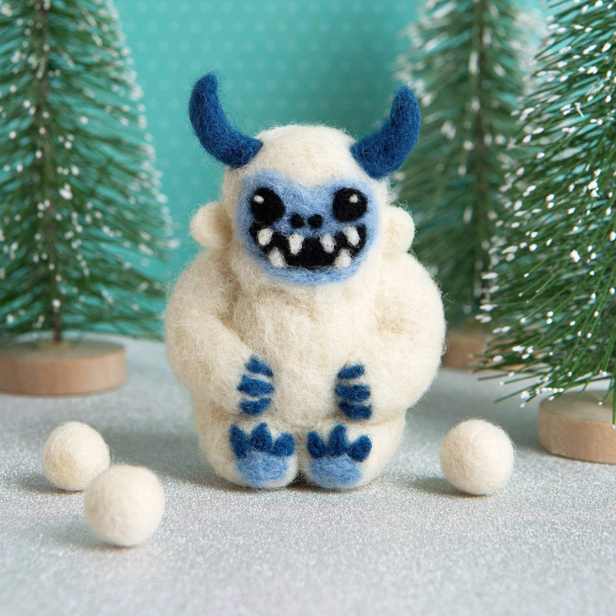 Yeti Mini Needle Felting Kit