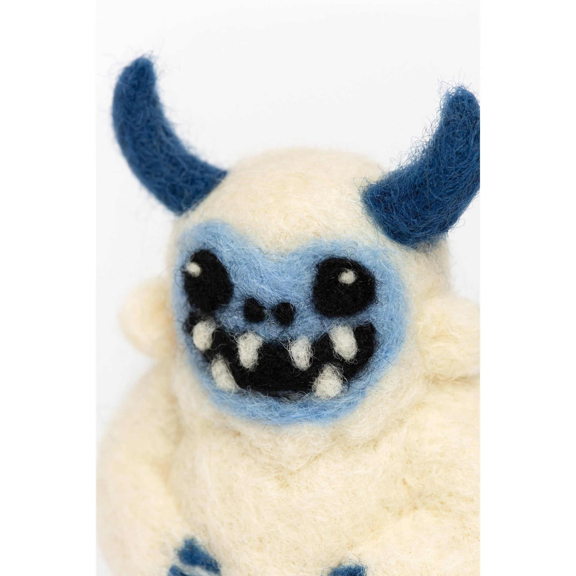 Yeti Mini Needle Felting Kit - Image 3